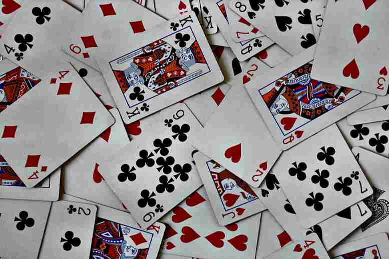 Kleine digitale Auszeiten: Warum klassische Solitär-Spiele heute wieder gefragt sind